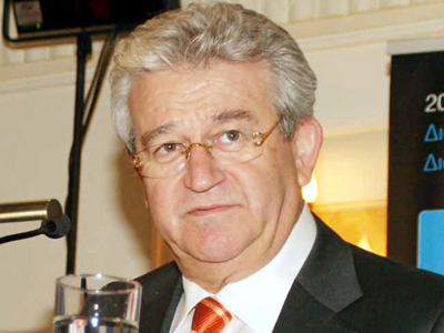 Απλώς παρακολουθεί ο Χ. Φώλιας τα εξαιρετικά υψηλά επιτόκια Απλώς παρακολουθεί ο Χ. Φώλιας τα εξαιρετικά υψηλά επιτόκια