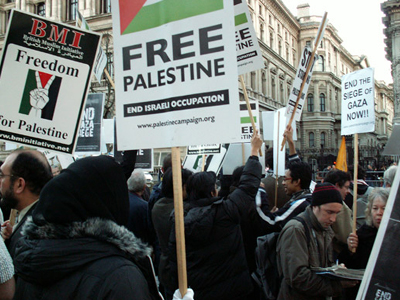 Μαζικές διαδηλώσεις