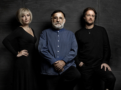 Θάνος Μικρούτσικος – Μίλτος Πασχαλίδης-Ρίτα Αντωνοπούλου