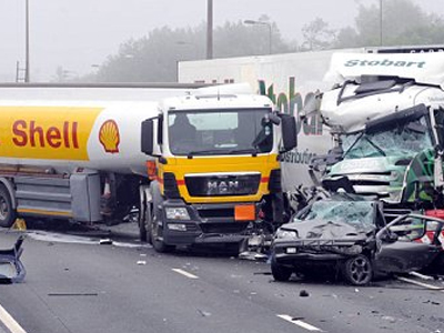 Καραμπόλα σε αυτοκινητόδρομο της Αγγλίας