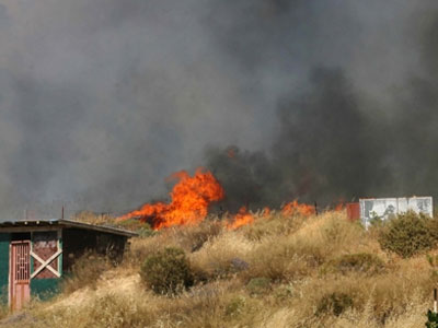 Υπο μερικό έλεγχο η πυρκαγιά στη Μύκονο
