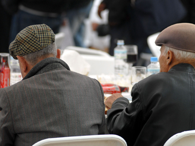 Πάλι φτωχότεροι ευρωπαίοι, οι Έλληνες