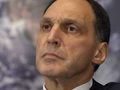 Πούλησε την έπαυλή του για 100 ευρώ