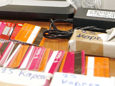 Πιάστηκαν με 22 κάρτες κλώνους