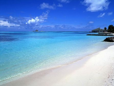 «Γαλάζια σημαία» σε 425 παραλίες