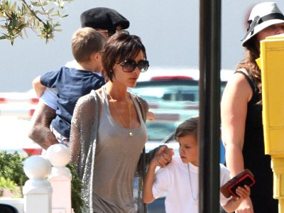 Τέλος οι διακοπές για τους Beckham