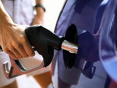 Κατατίθεται το νομοσχέδιο για ταμειακές στις αντλίες καυσίμων