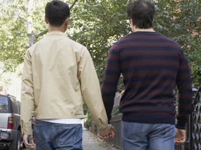 Ένας στους έξι ψυχολόγους ”θεραπεύει” την ομοφυλοφιλία