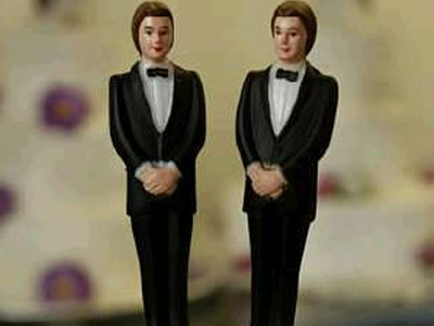 Επιμένει ο δήμαρχος Τήλου για τους gay γάμους