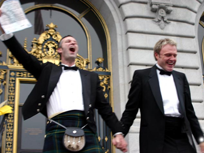 Πρόστιμο 2.500$ επειδή αρνήθηκε να τελέσει γάμο ομοφύλων