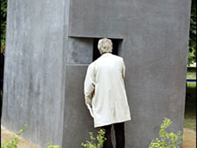 Η Γερμανία τιμά τους γκέι