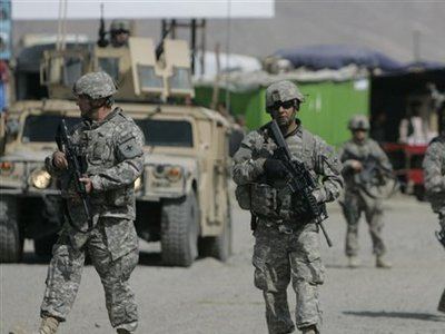 Ενίσχυση της αμερικανικής δύναμης ζήτησε ο ταξίαρχος Larry Nicholson