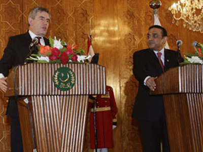 «Σνόμπαρε» τον Μπράουν ο πρόεδρος του Πακιστάν