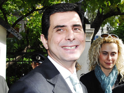 Υφυπουργός με τα όλα του