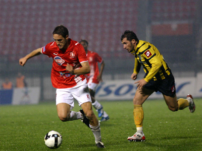 Πήρε Βελίτσκοφ, αποδέσμευσε Γκουγκουλιά ο Πανσερραϊκός