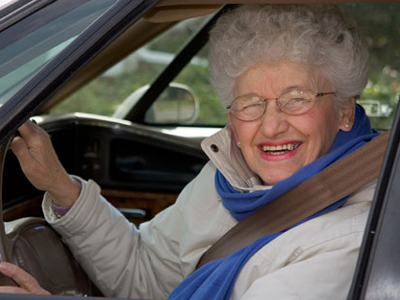 Ο άλλος χαροπάλευε και αυτή … χτενιζόταν