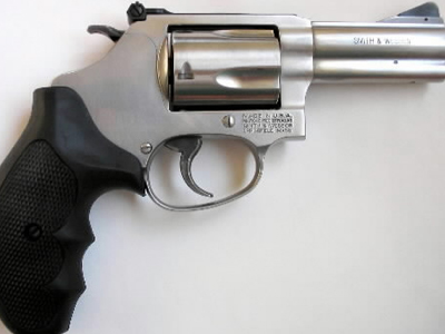 Πυροβόλησε εν ψυχρώ ομοεθνή του