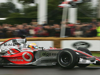 Πρώτος στα δοκιμαστικά ο Χάμιλτον