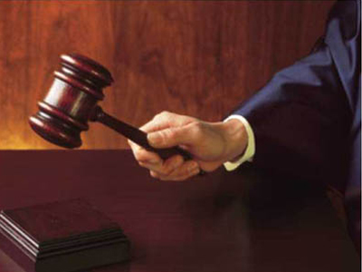 Εκατομμυριούχος στραγγάλισε τον εραστή του