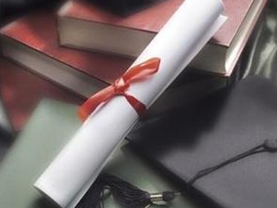 Πήρε το απολυτήριό της σε ηλικία 90 ετών