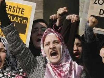 Συναγερμός για τη μαντήλα