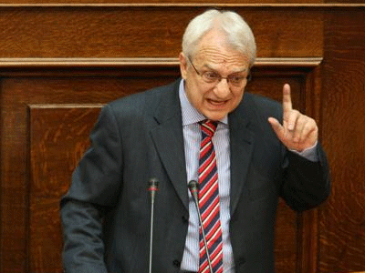 Υπερήφανος για  τροπολογία που… ξέχασε να φέρει!