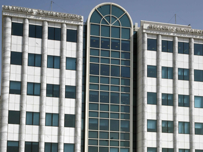 Μοναχική πορεία με απώλειες για το ΧΑ