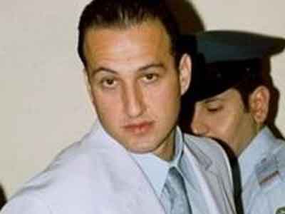 Σε διαθεσιμότητα αστυνομικός που θα φιλοξενούσε τον Βλαστό