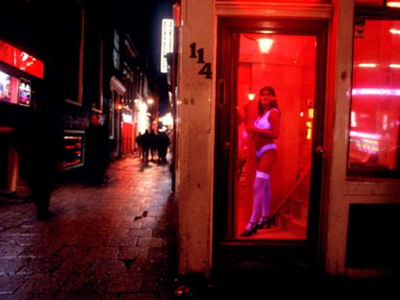 «Βραβεία» στις ιερόδουλες