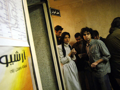 Εκατό συλλήψεις σε ροκ συναυλία στο Ιράν