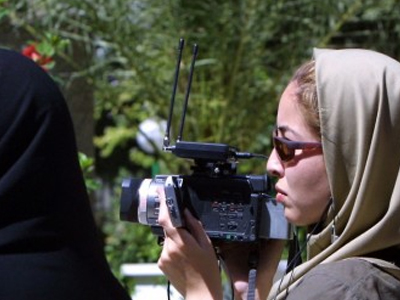 Ξεκίνησε η δίκη Αμερικανής δημοσιογράφου στο Ιράκ ”για κατασκοπεία” Ξεκίνησε η δίκη Αμερικανής δημοσιογράφου στο Ιράκ ”για κατασκοπεία”