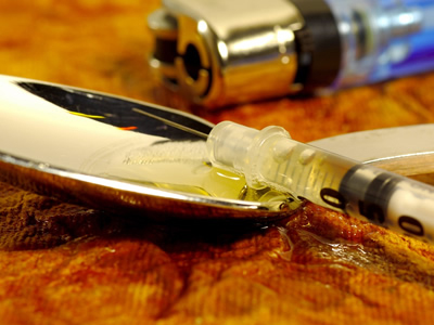 Σκότωσε το συγκάτοικό του για τη δόση του