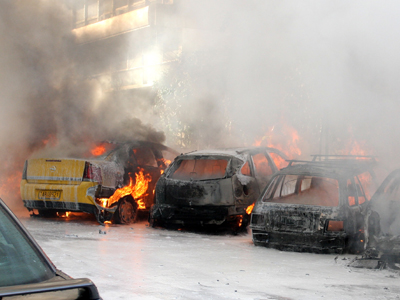 Κάηκαν έξι αυτοκίνητα στην Καλλιθέα