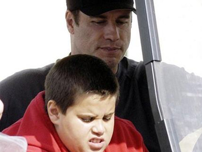 Εκβίαζαν τον Τραβόλτα για το θάνατο του γιου του