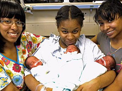 Τρίδυμη… γέννησε τρίδυμα