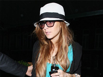 Τα νυχτοπερπατήματα της Lindsay Lohan