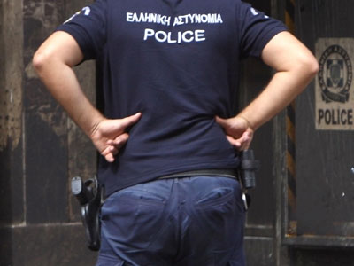 Έκλεψαν το όπλο αστυνομικού