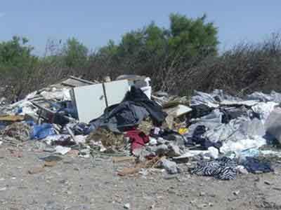 Μίνι χωματερή η λίμνη Μουριάς στον Πύργο