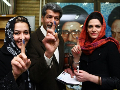 Άνοιξαν οι κάλπες στο Ιράν Άνοιξαν οι κάλπες στο Ιράν