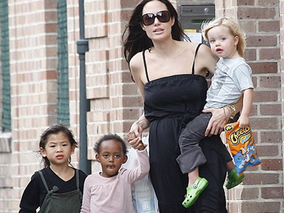 Τζολί – Πιτ: Βόλτες στη Νέα Ορλεάνη