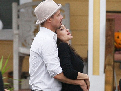 Τζολί – Πιτ: Ο έρωτας δεν κρύβεται…