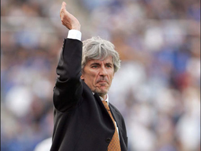 Ανανεώνουν στον ΑΠΟΕΛ Γιοβάνοβιτς και Χιώτης