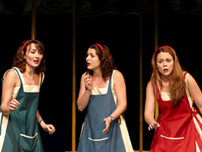 Η Αλίκη στη Χώρα των Θαυμάτων ταξιδεύει σε όλη την Ελλάδα…