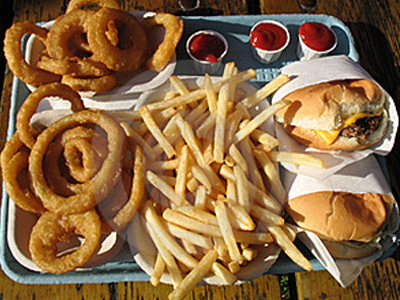 Κόψτε το junk food για το καλό του μωρού σας