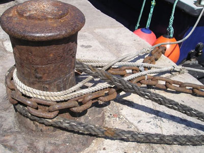 Τραυματίστηκε ναυτικός από κάβο