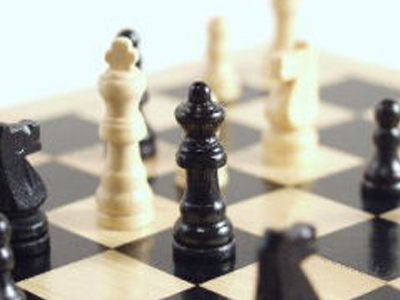 Με την πλάτη στον τοίχο