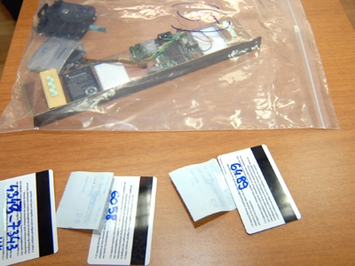 Συνελήφθησαν με… λονδρέζικες κάρτες κλώνους