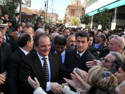 Και πάλι περιοδείες