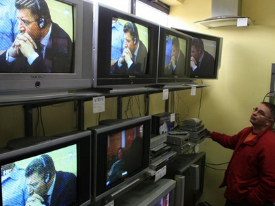 Αγόραζαν κινητά και τηλεοράσεις με πλαστά δικαιολογητικά