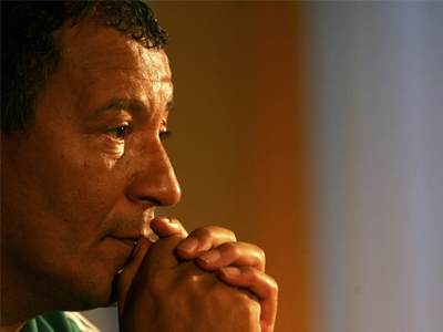 Δεύτερο ξέσπασμα Τεν Κάτε στους παίκτες